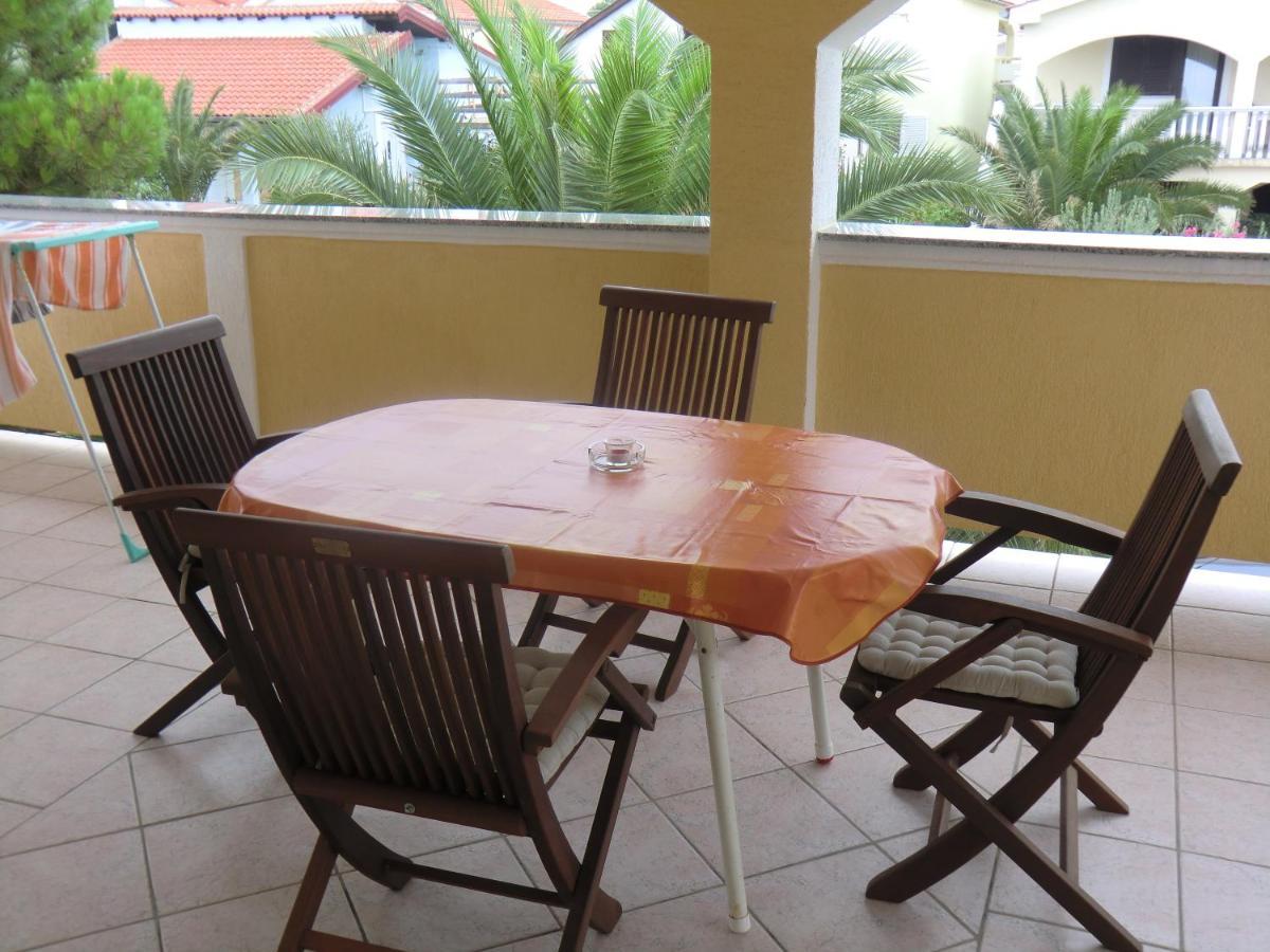 Ferien Haus Evita Auf Insel Vir - Wohnung I Dış mekan fotoğraf
